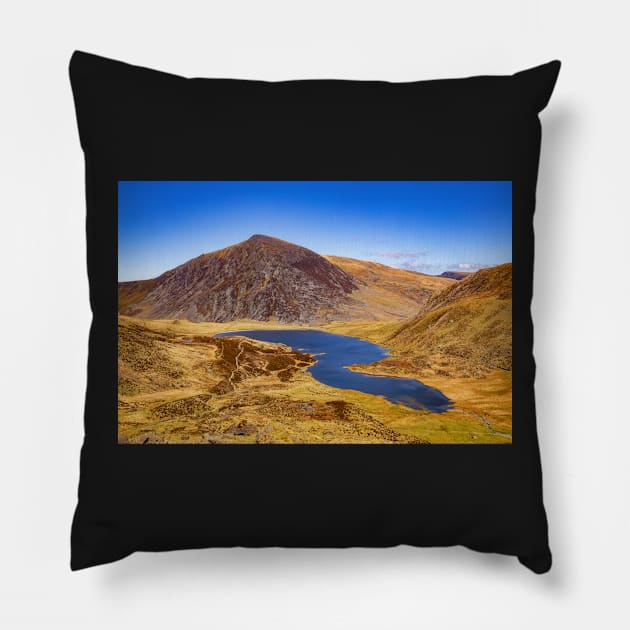 Pen yr Ole Wen and Llyn Idwal Pillow by dasantillo