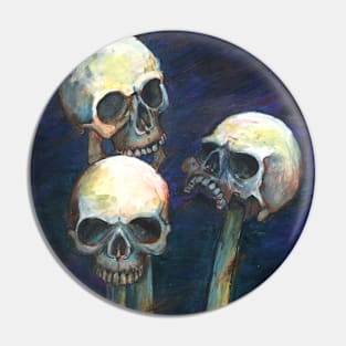 Three skulls Pin