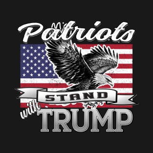 Patriots Stand With Trump Grunge USA Flag Eagle Patriot Design Gray T-Shirt