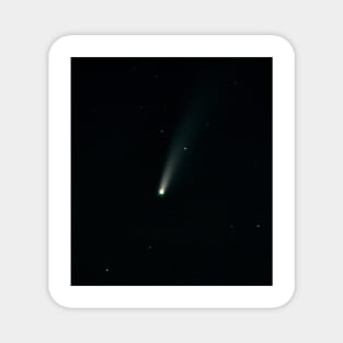 Zoomed Comet neowise Magnet