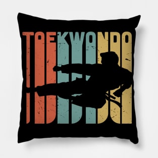 Retro taekwondo / taekwondo lover gift idea / taekwondo fan present / martial arts Pillow