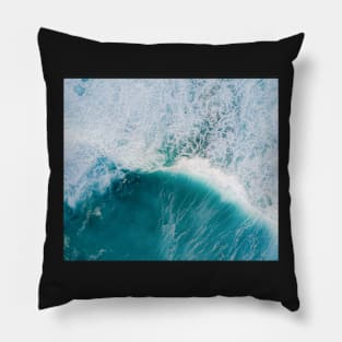 Deep blue ocean Pillow