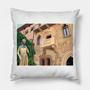 Juliet's balcony Pillow