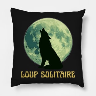 LOUP SOLITAIRE Pillow