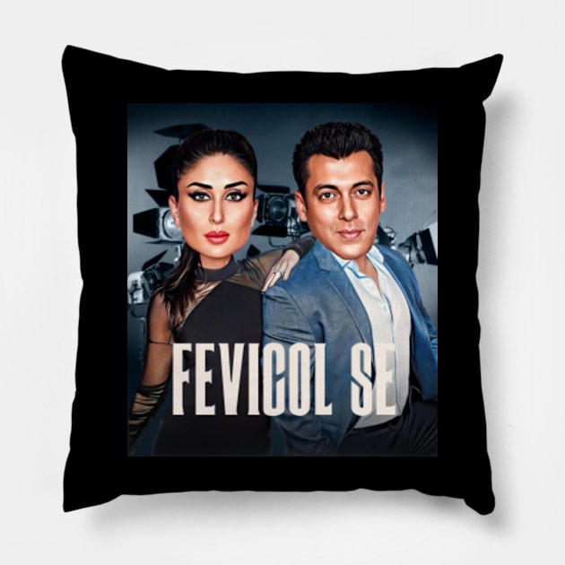 Salman khan and Kareena Kapoor Pillow by SAN ART STUDIO 