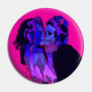 Skull Love Pin