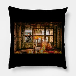 NUN ZOMBIE ART PRINTS Pillow