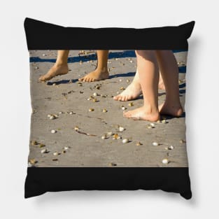 Toes and sea-shells on the sand Pillow