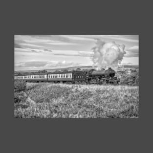 LNER Class B1 - Black and White T-Shirt