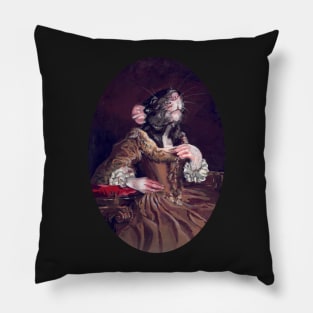 the "insane" Lady Knägge Pillow