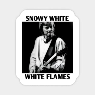 Snowy white Magnet