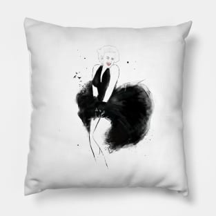 Marilyn Pillow