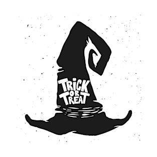 A Witch Black Hat For a Spooky Night ! Trick or Treat T-Shirt