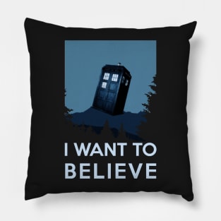 I want to believe - dreams of time travel, Tardis Pillow