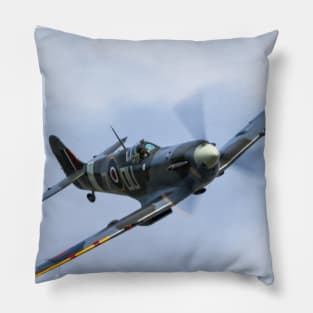 Supermarine Spitfire Mk.Vc close pass Pillow