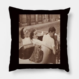 30s Pillow