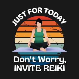 Invite Reiki - style 1 T-Shirt