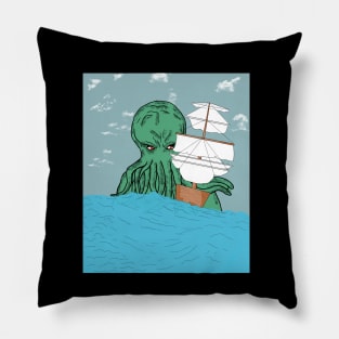 Cthulhu the monster of the seas Pillow