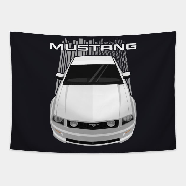 Mustang GT 2005-2009 - White Tapestry by V8social