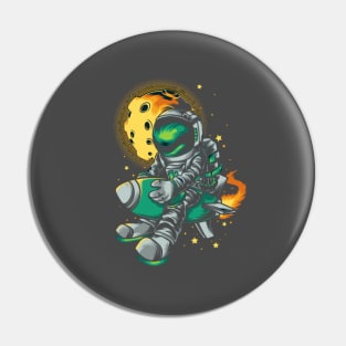 Astronot design Pin