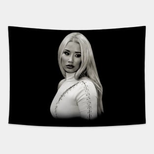 Iggy's Impact Flaunt Your Love for Rap Royalty with Fashion Tapestry