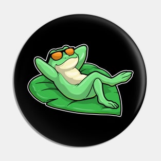 Frog on Leaf Pin