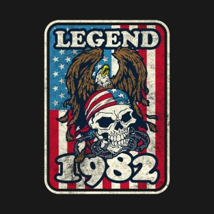 Birthday Legend 1982 Bald Eagle Skull American T-Shirt