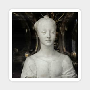 White Lady Marble Sculture Statue Magnet