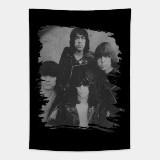 RAMONES // Retro poster Tapestry