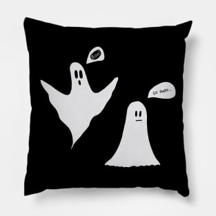 I’m not scared ghost tshirt Pillow