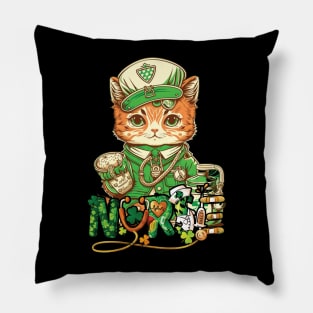 St Patricks Day Nurse Cat Leprechaun Lucky Green Proud Irish Pillow