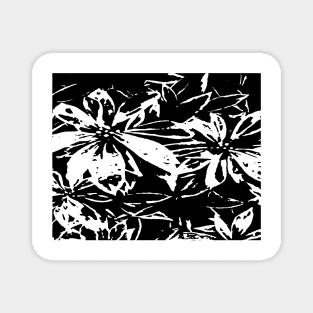 Black and white flowers Magnet