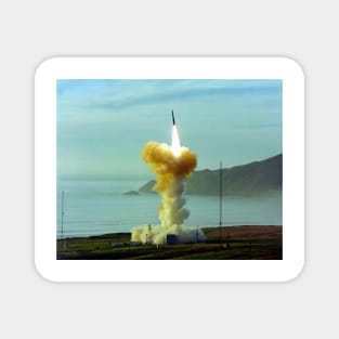 Minuteman nuclear missile launch, 1981 (C028/4096) Magnet