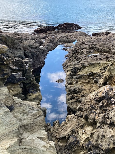 Optical illusion - Sky in the Rock Pool by the Sea Kids T-Shirt by Bucklandcrafts