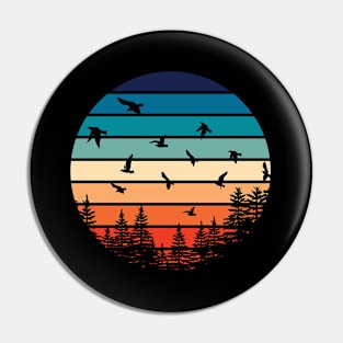 Birder Retro Vintage Pin