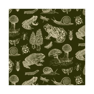 Goblincore Aesthetics: Vintage Biology Exploration with Frog, Mushroom, Snail, Moths and Insects T-Shirt