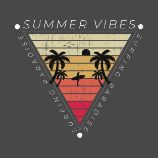 Summer Vibes surfing paradise vintage retro sunset palm trees T-Shirt