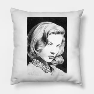 Lauren Bacall, one of the greatest female star of Classic Hollywood! Pillow