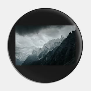 Foggy mountain peaks Pin