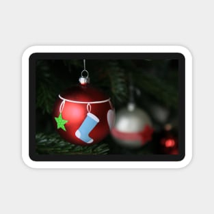 Christmas bauble with boots and star, red Magnet