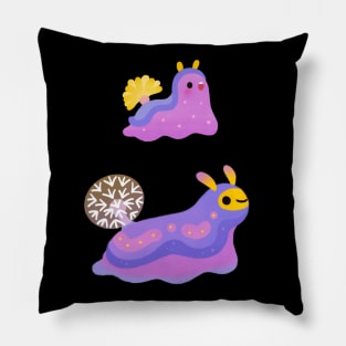 Dandelion slug Pillow