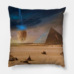 UFO abduction pyramid Pillow