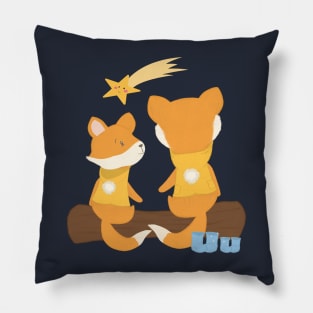 Foxes in the night Pillow