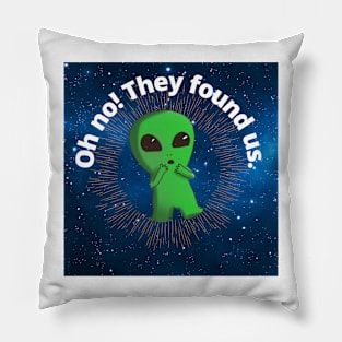 Kawaii alien Pillow