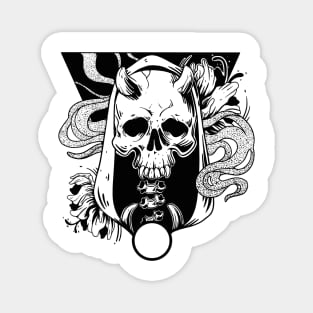 The horned skull Magnet