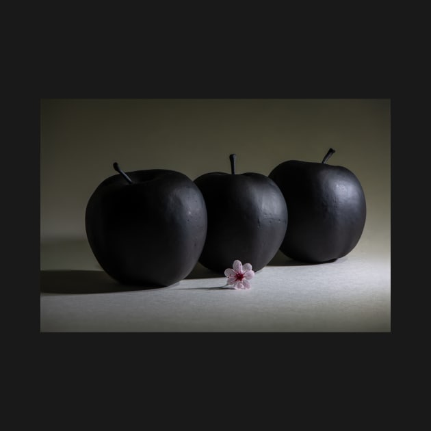 Black Apple by gdb2