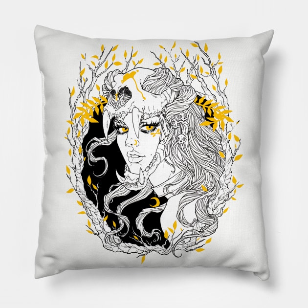 Artemis Pillow by Fritz