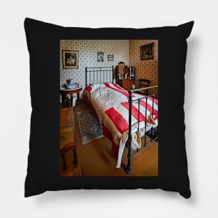 Lincoln 2019 Pillow