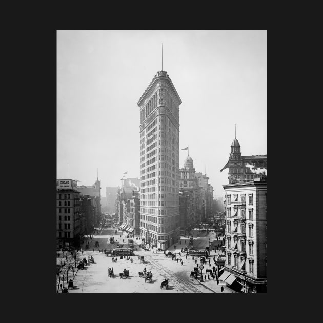 Flatiron Building, 1905. Vintage Photo by historyphoto