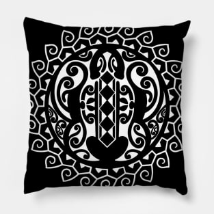 Polynesian turtle design Pillow